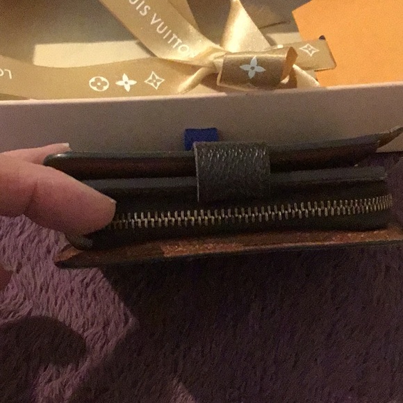 Authentic Vintage Louis Vuitton Bifold Wallet - Picture 15 of 16